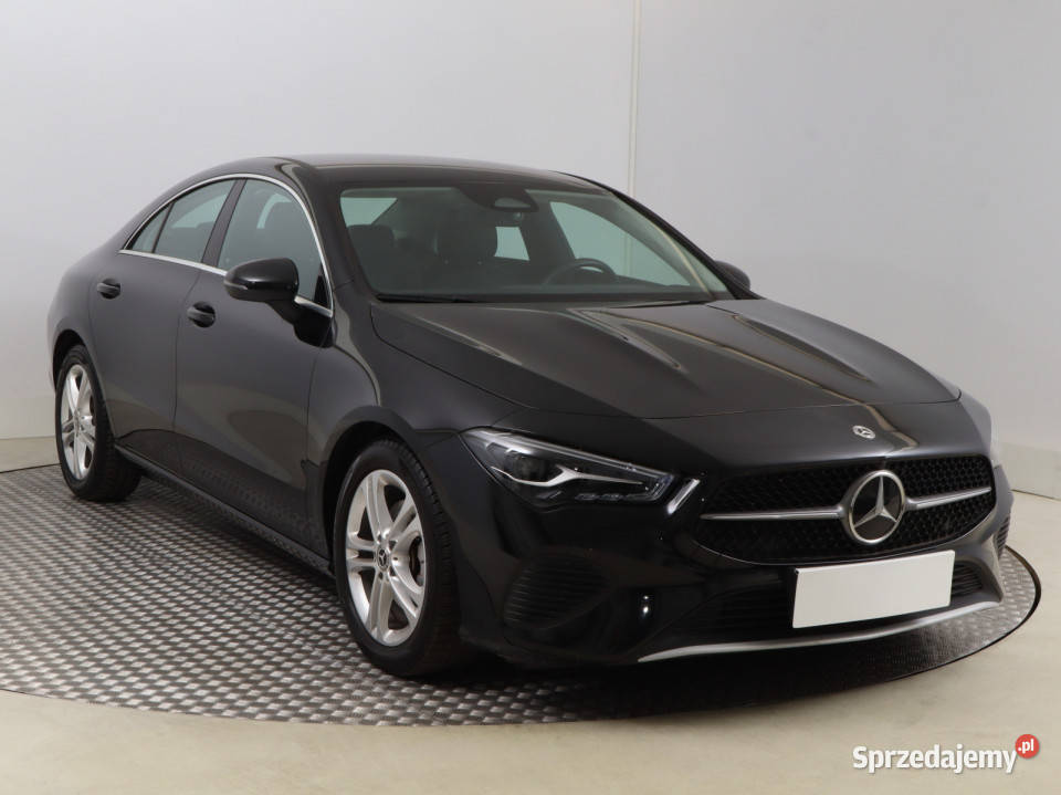 Mercedes CLA 200 sprzedam