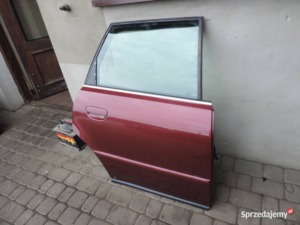AUDI A4 B5 FL KOMBI DRZWI PRAWY TYŁ LZ3L Drzwi Nowy Sącz