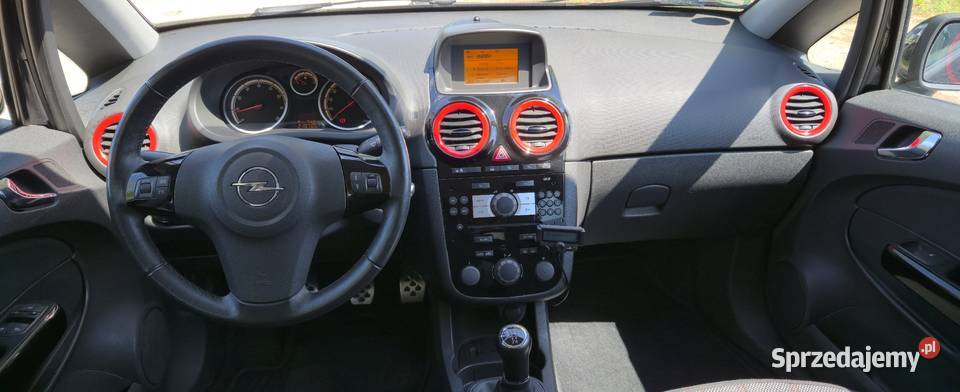 Opel Corsa D 14 B 100 2010r 1398cm3 Siechnice sprzedam