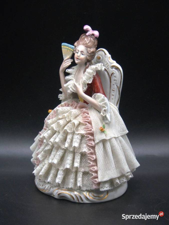 Piękna dama w krynolinowej sukni niemal ideał Porcelana i szkło Antyki, Sztuka, Kolekcje wielkopolskie Poznań