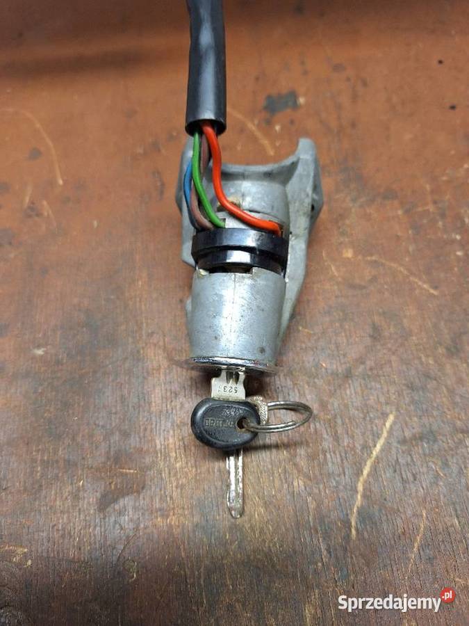 Stacyjka fiat 125p podkarpackie Strzyżów