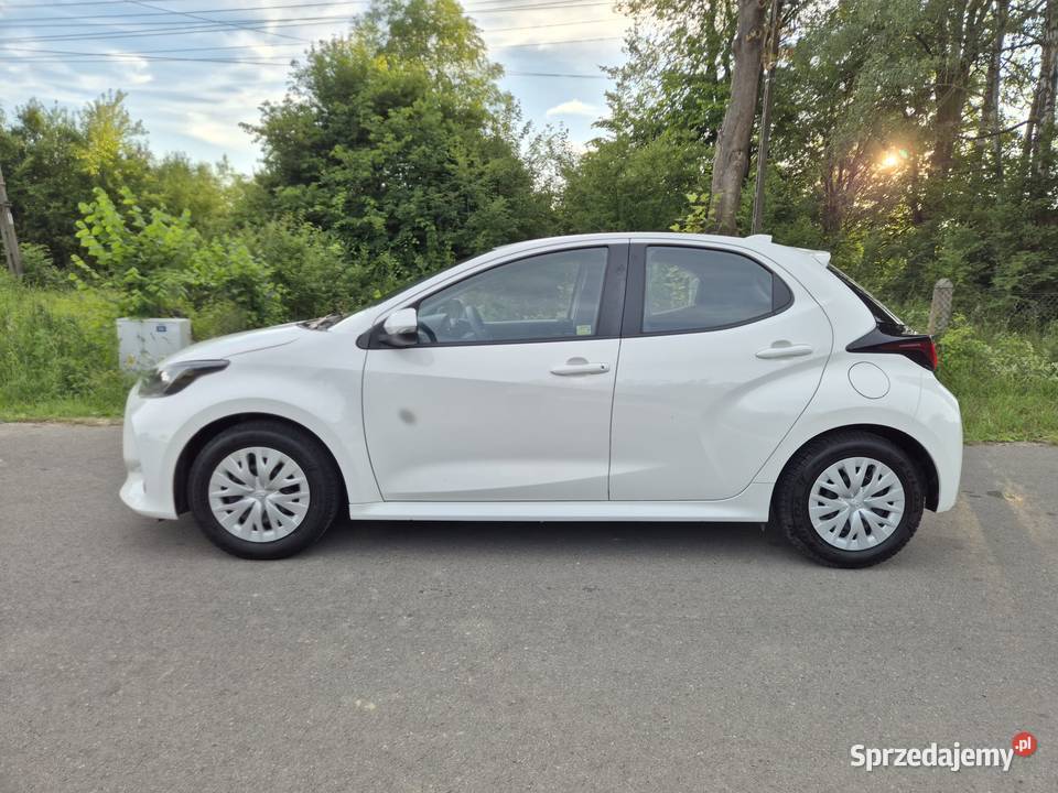 Toyota Yaris 2022 polski salon nowy model sprzedam