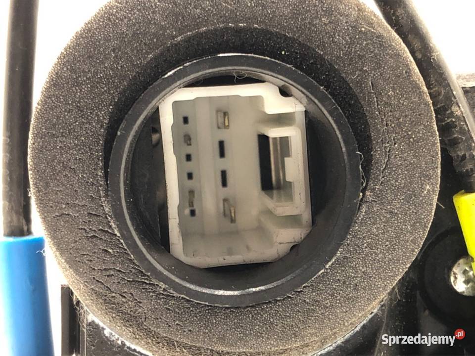 ZAMEK DRZWI PRAWY TYŁ TOYOTA AURIS II Hatchback