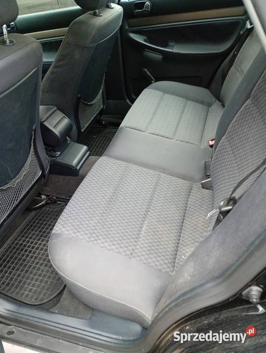 Audi a4 B5 1t z gazem A4 Rejowiec Fabryczny