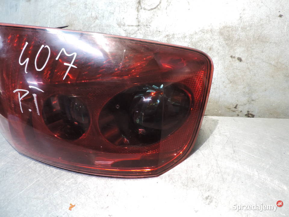 PEUGEOT 407 FL SEDAN LAMPA PRAWA TYLNA Nowy Sącz sprzedam