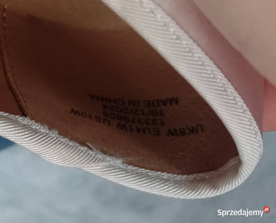 41 ASOS Design Kremowe baleriny z kokardką z sprzedam
