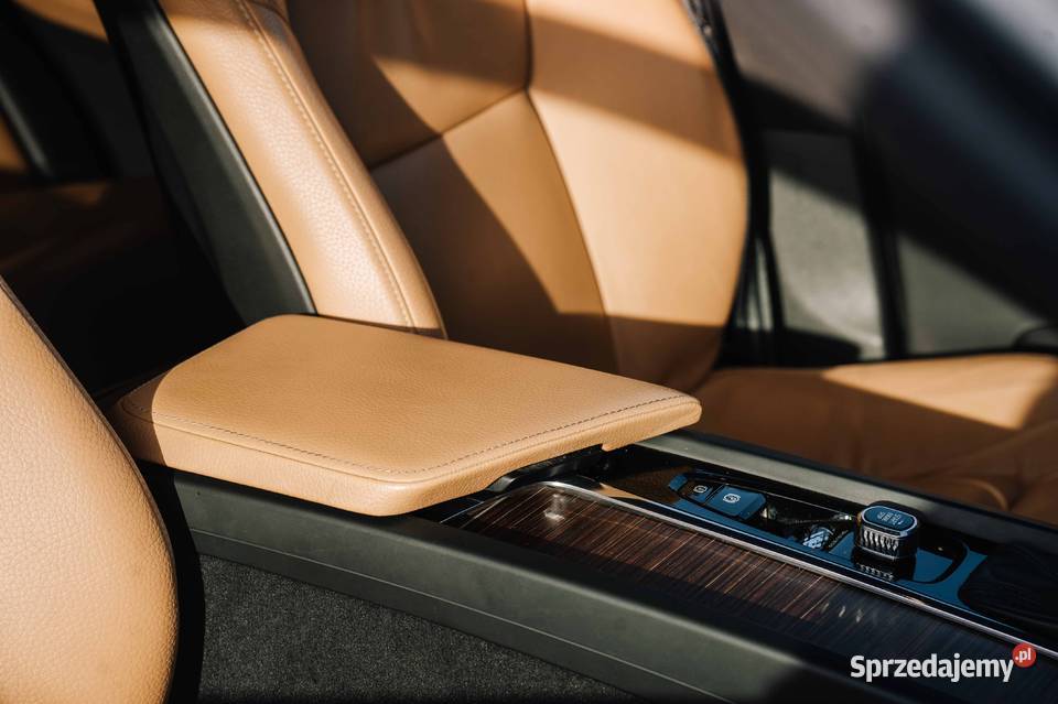 Volvo XC 60 D4 AWD Inscription Żdżary sprzedam