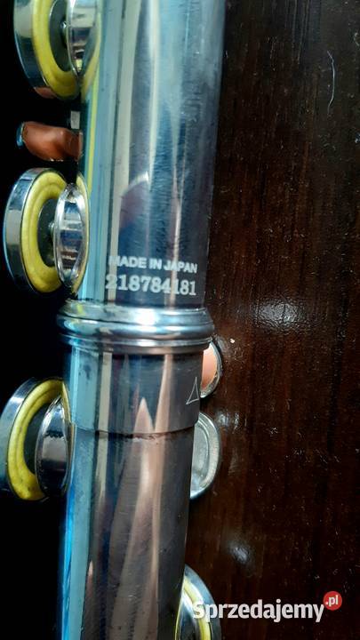 Flet poprzeczny YAMAHA 211 ESTABLISHED IN 1887