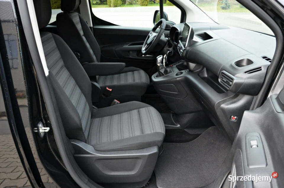 Opel Combo 15 CDTi 102 Nowy Rozrząd Serwis światła przeciwmgielne Ostrów Mazowiecka sprzedam