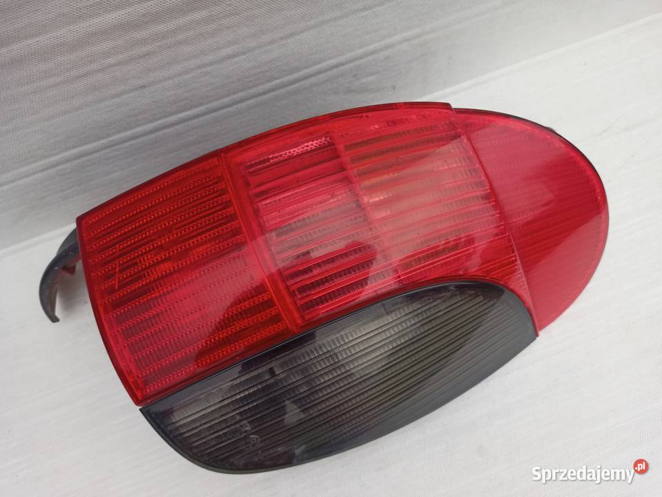 Peugeot 306 kombi lampa tył tylna prawa wkład Sieradz