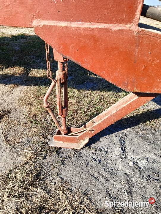 Rozsiewacz do wapna nieuszkodzony Krzepice