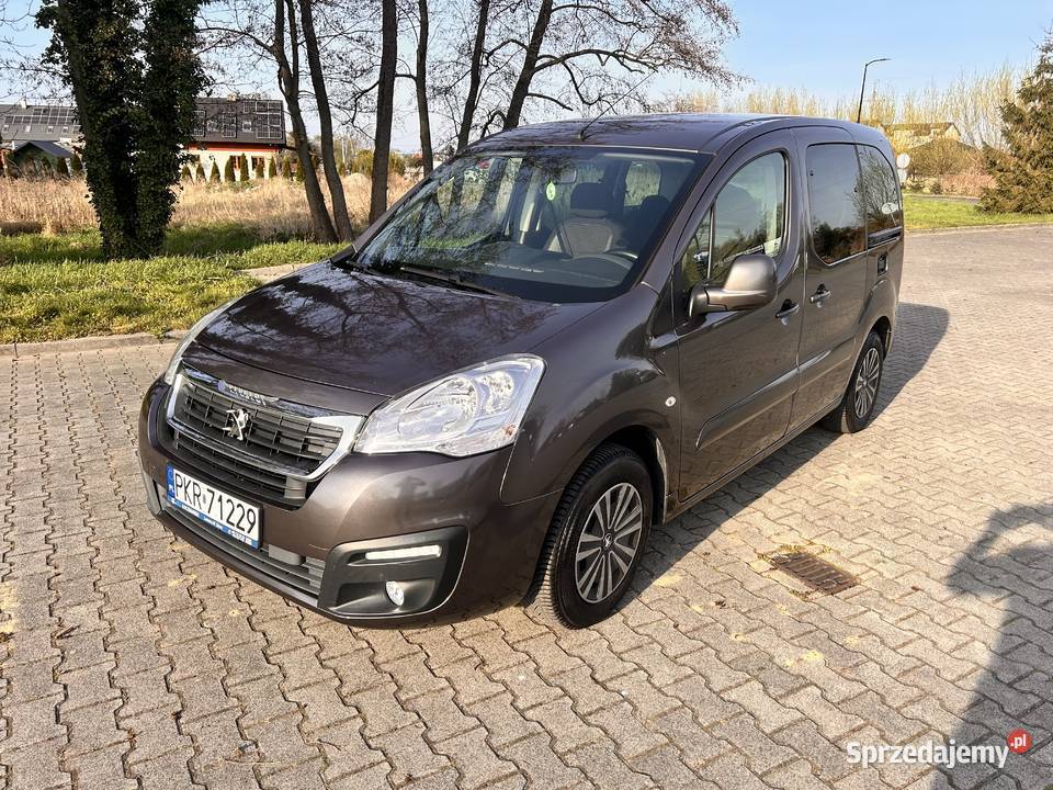 Sprzedam Peugeot Partner Teepe 7 osobowy nieuszkodzony Zduny