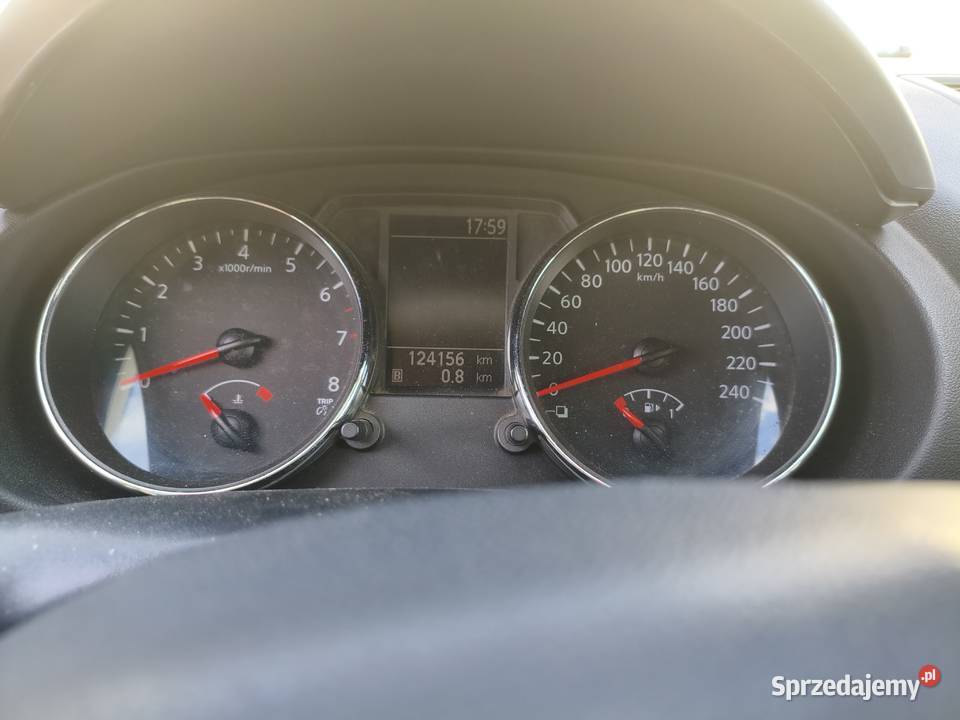 Nissan Qashqai2 20 benzyna 2010 7 miejsc 124 poduszka powietrzna Tychy
