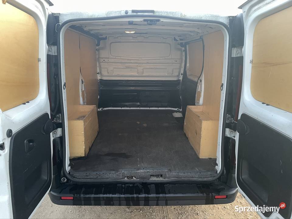 Nissan NV 300 mazowieckie