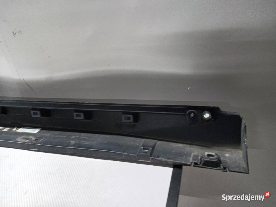 LISTWA PROGOWA PRAWA RENAULT MEGANE V 764184243R