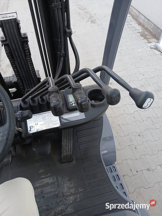 Toyota wózek widłowy NOWY TRIPLEX 43m 2517 MTH Łask