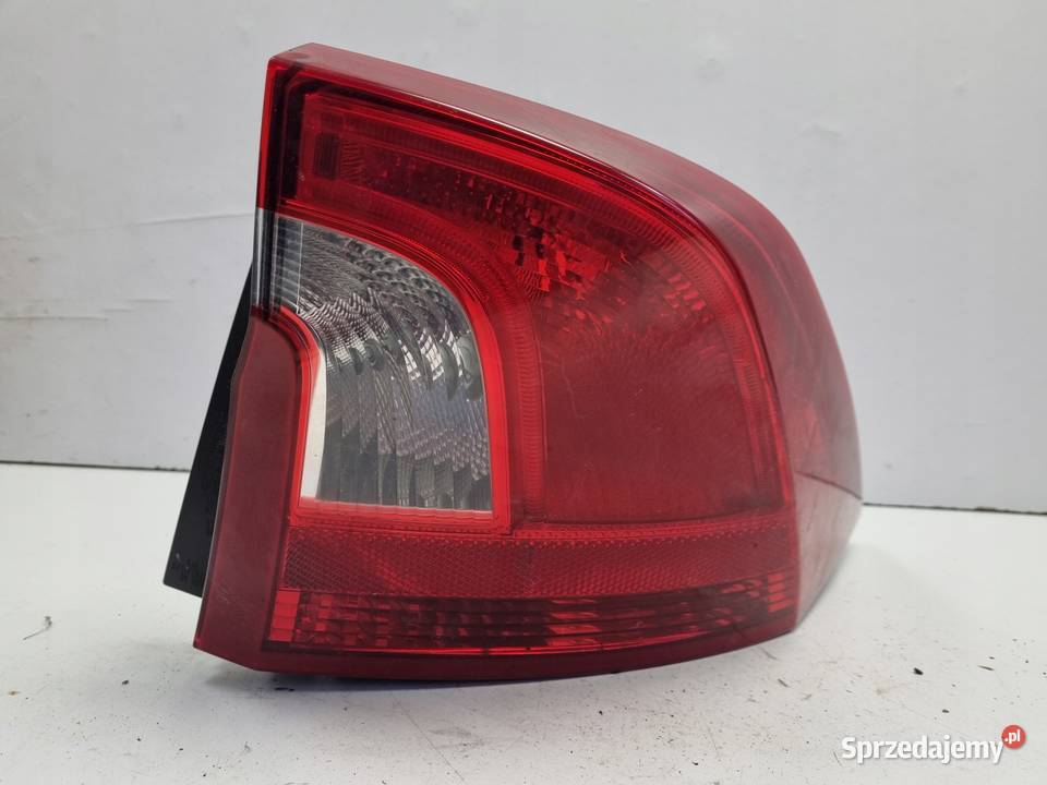 LAMPA PRAWA Volvo S60 II 1013r TYLNIA TYLNA osobowe lubelskie Rudka