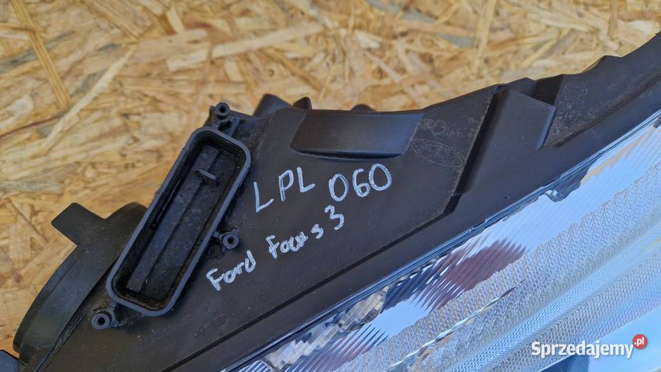 FORD FOCUS 3 III LAMPA PRZÓD PRZEDNIA LEWA osobowe wielkopolskie Słowikowo sprzedam