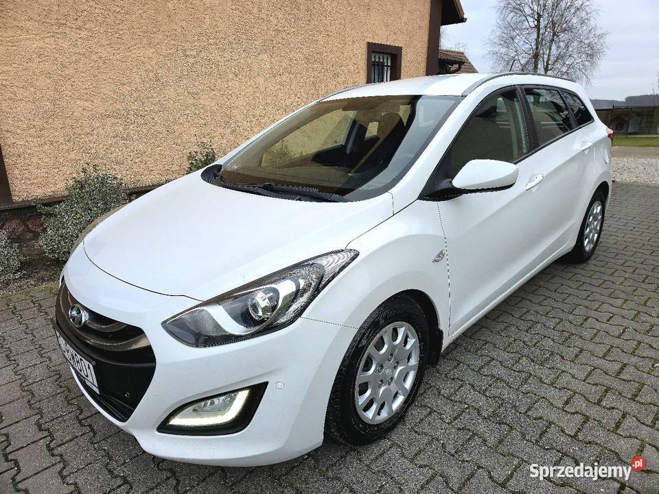 Salon Polska 16 CRDi PDC Klima Stan gniazdo USB Gniezno