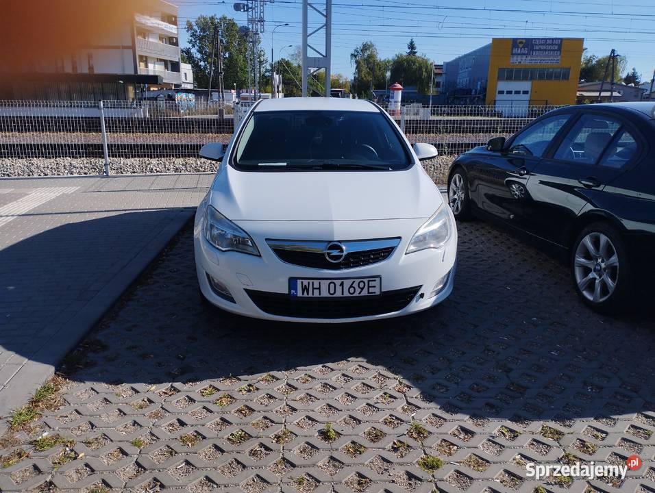 Sprzedam Opel Astra 14 T Warszawa sprzedam
