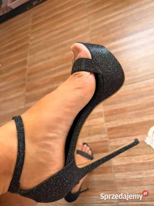 Szpilki w kolorze czarnym obcas 16 inna Świdnica sprzedam