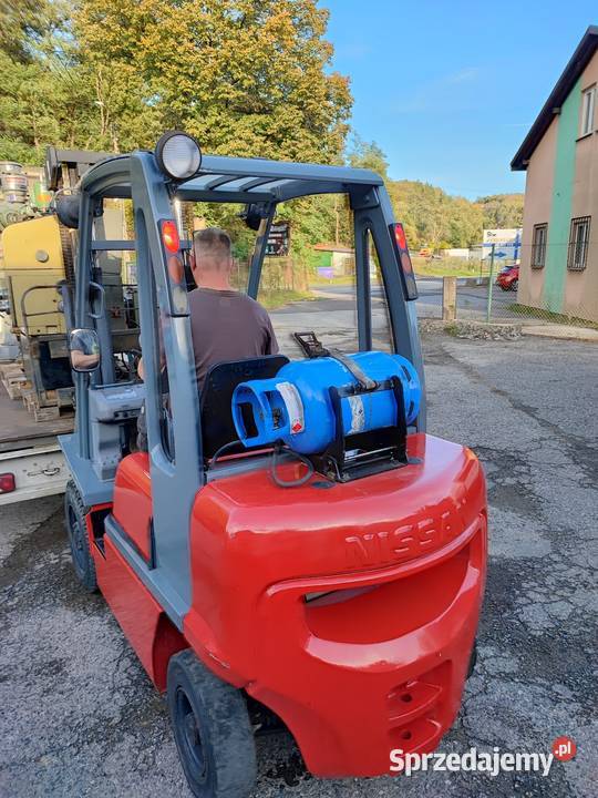 Wózek widłowy Nissan 25 tony LPG gaz 2003