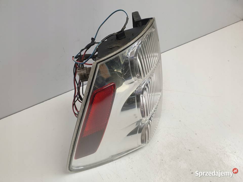 LAMPA PRAWA Chevrolet Equinox 0409r TYLNA prawy Rudka