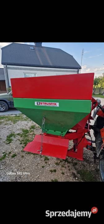 Rozsiewacz nawozu Strumyk dwutalerzowy Stara Olszówka