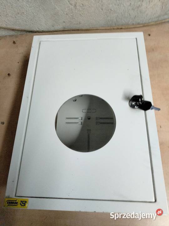 Skrzynka elektryczna metalowa nowa Łubno