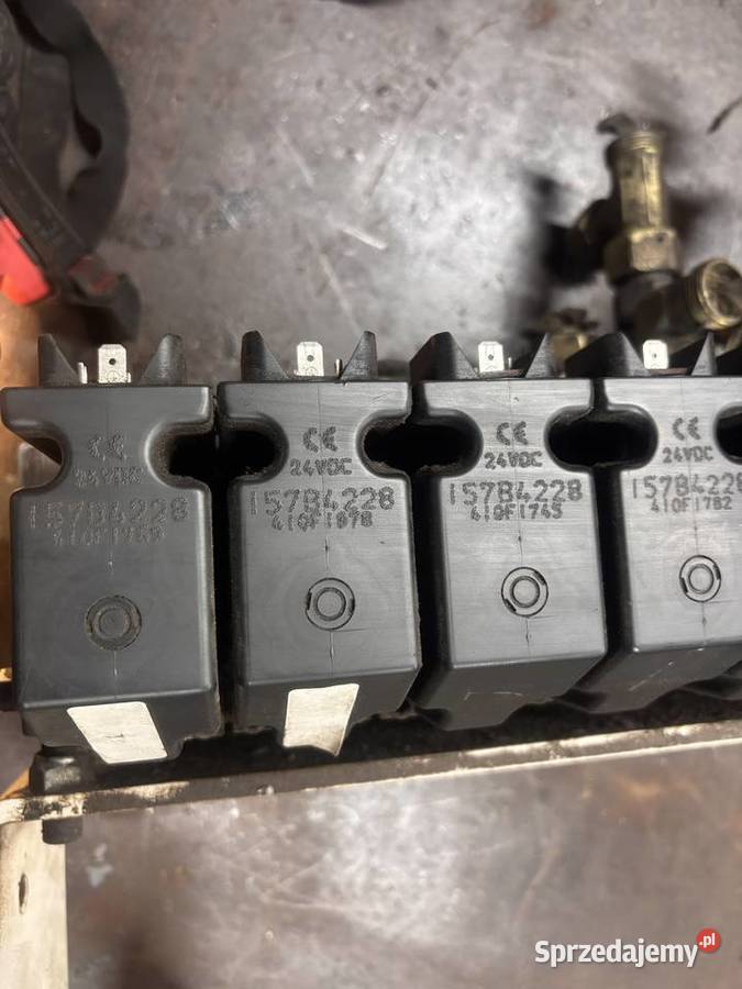 Rozdzielacz Danfoss plus cewki Dźwigi, podnośniki Ostrzeszów