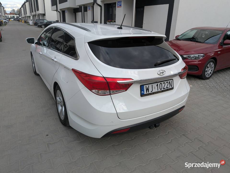 Hyundai i40 16 GDI Kombi Kamera Hak 2 komplety Marki