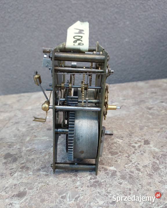 M069 Mechanizm starego zegara ściennego Kriegs pomorskie Tczew