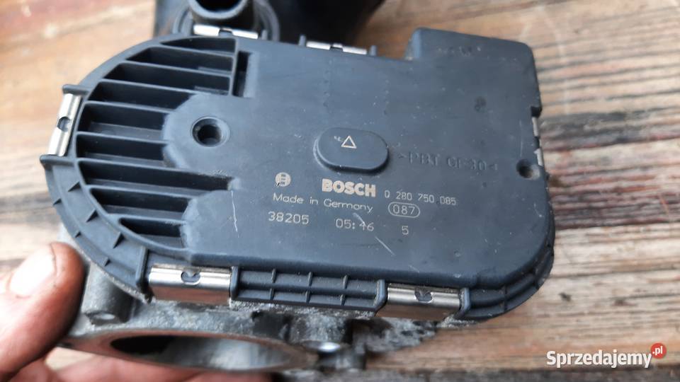przepustnica peugeot 206 307 16 16V 05r osobowe Silniki i osprzęt Korzeńsko