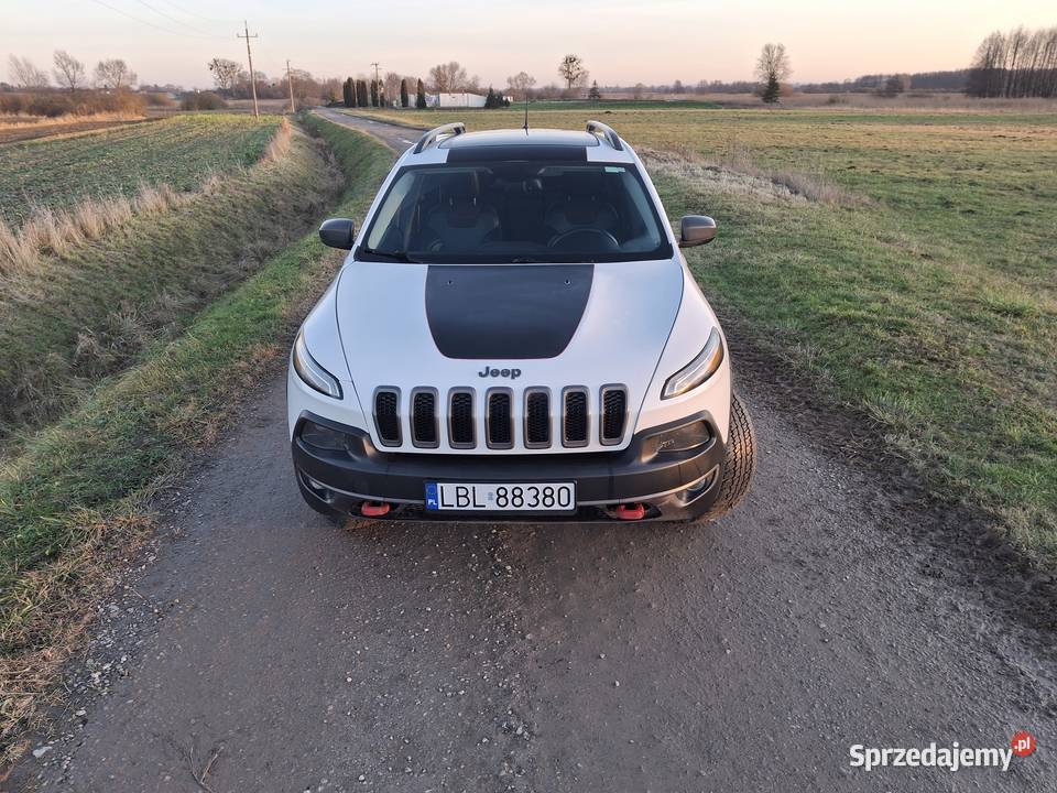 Jeep cherokee trailhawk 32 4x4
