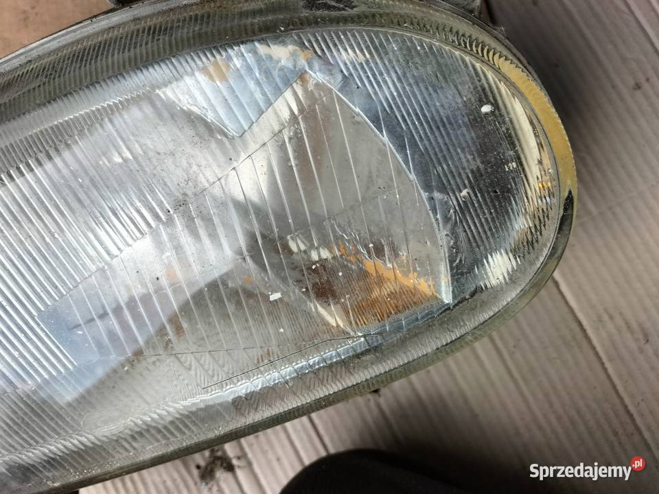 LAMPA PRZÓD PRZEDNIA PRAWA REFLEKTOR Kamień-Kolonia