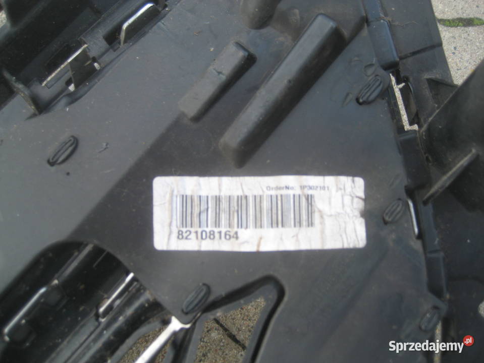 opel insignia b lift 2124r atrapa grill chrom osobowe Atrapy Rakoniewice sprzedam