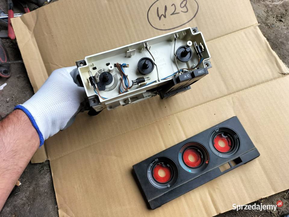 AUDI 80 B4 80B4 PANEL NAWIEWU KLIMATYZACJI osobowe Kamień-Kolonia