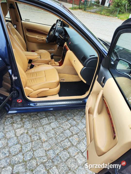 Skoda Octavia Laurin Klement elektrochrom. lusterko wst. Dygowo