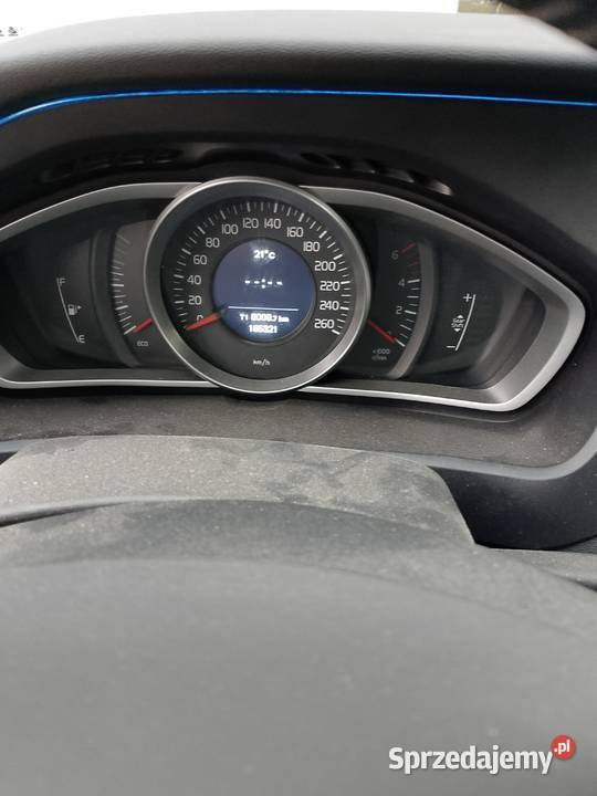 volvo v40 20d 2017 sprzedam