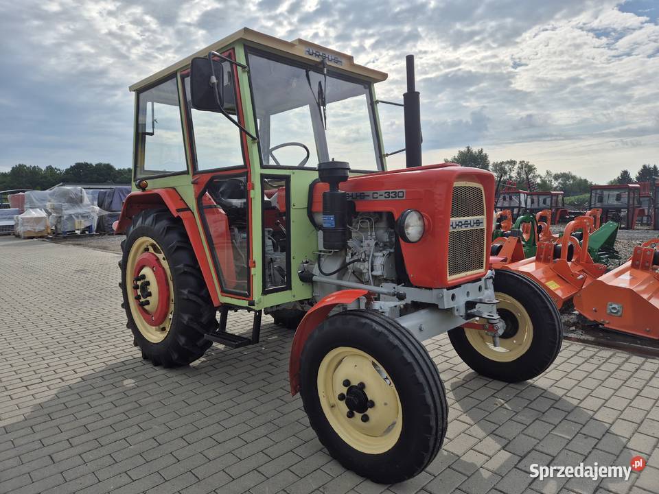 Ciągnik Ursus C330 z kabiną 600971818 Ursus Jarosław