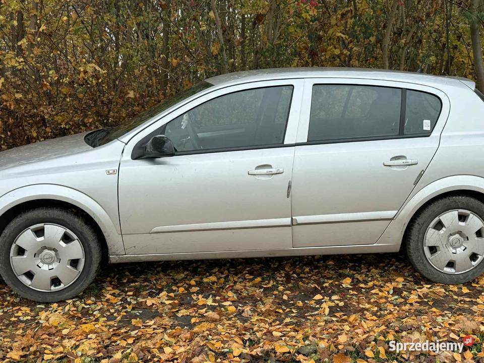 Astra h 14 automat srebrny kujawsko-pomorskie Ostrowite