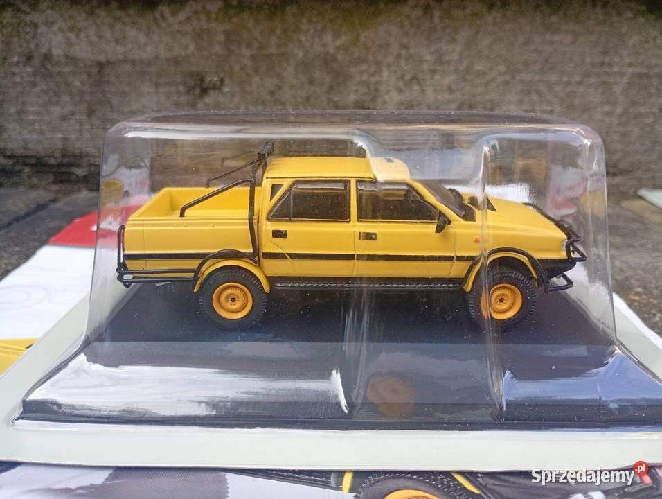 POLONEZ ANALOG Legendy FSO model 143 kolekcja Warszawa