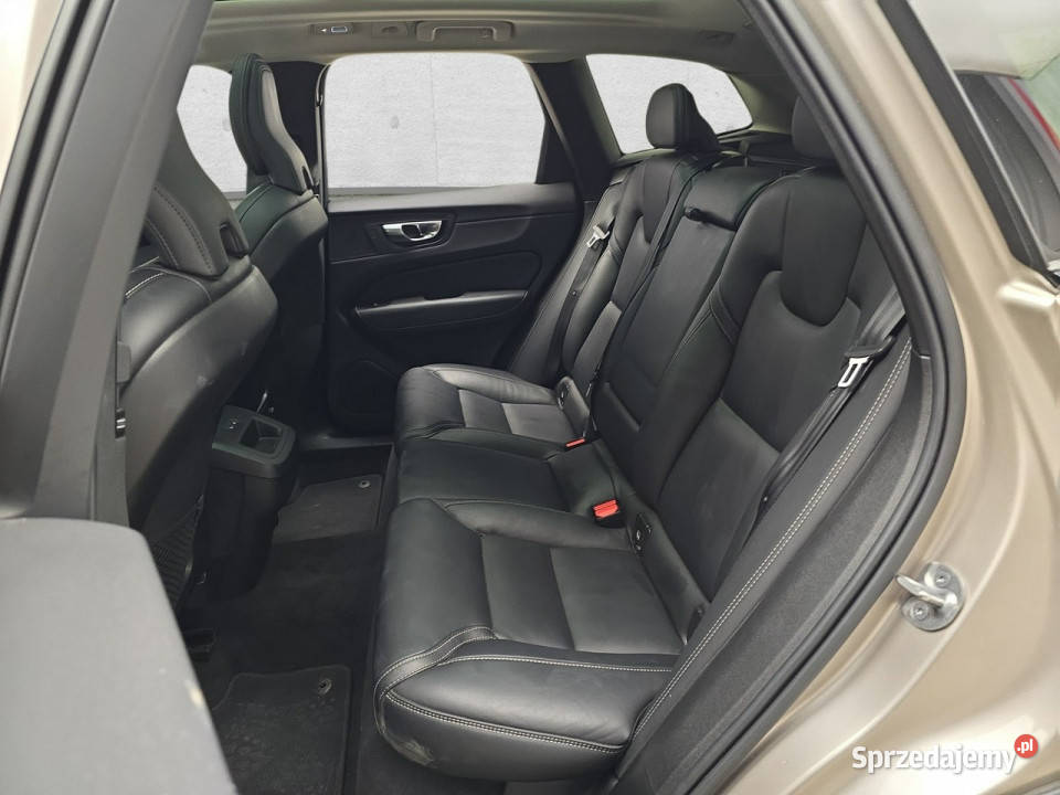 Volvo XC 60 II 2017 nieuszkodzony Komorniki