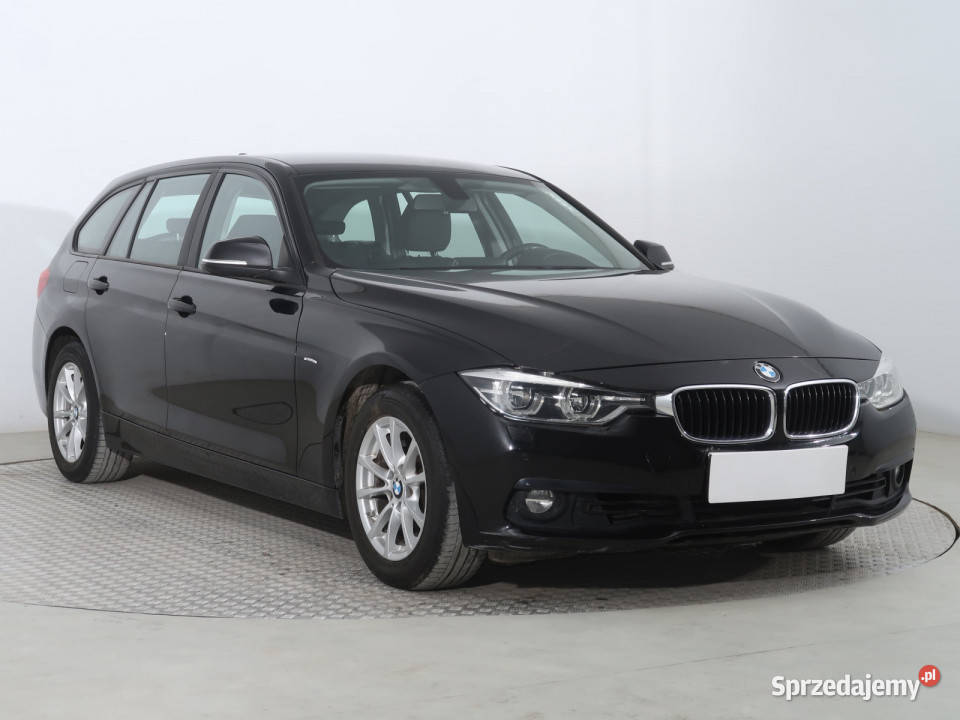 BMW 3 320 i xDrive światła przeciwmgielne Seria 3 mazowieckie Piaseczno