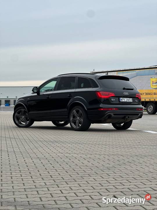 Audi Q7 Audi Q7 2015 SLine 30 benzyna 333 Błonie