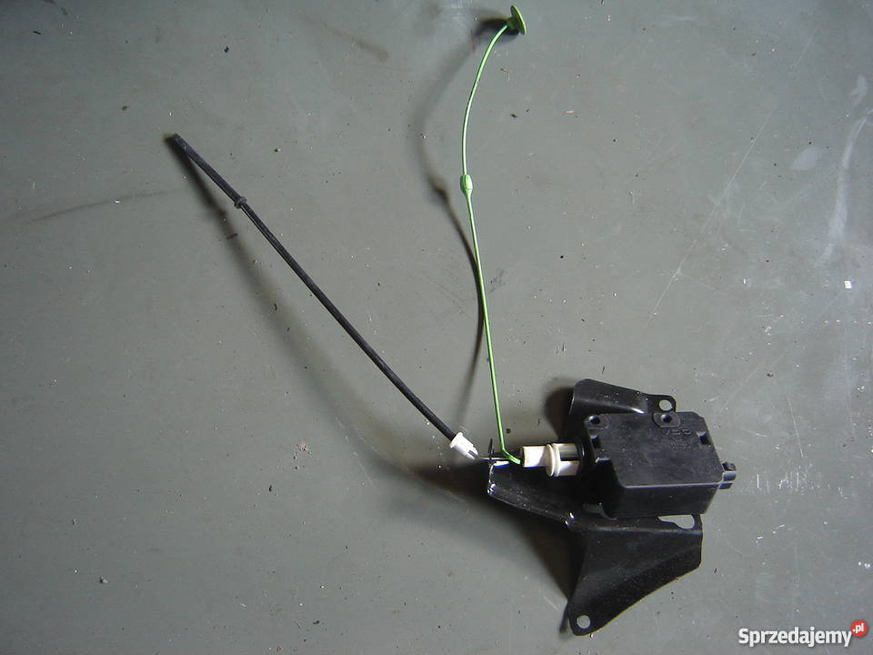 BMW e39 lift 02r sedan siłownik klapki wlewu