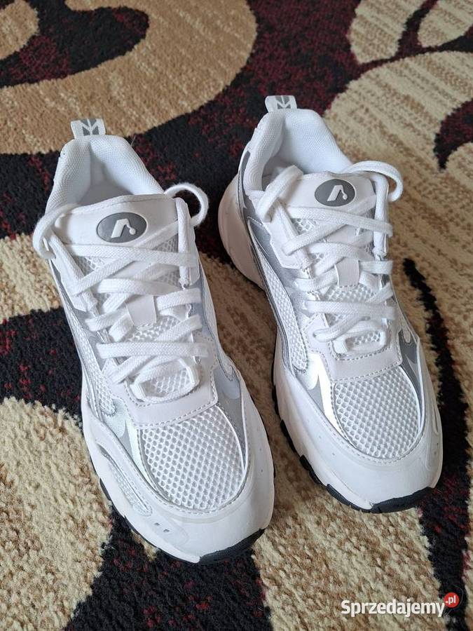 Nowe adidasy mazowieckie