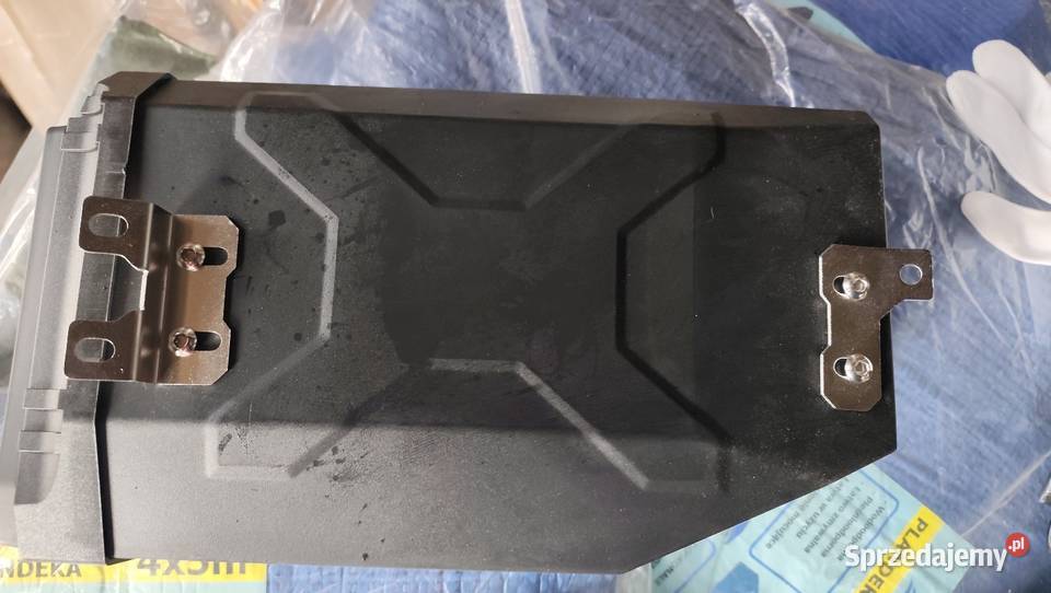 Skrzynka nowa narzędziowa motocyklowa na gmole sprzedam