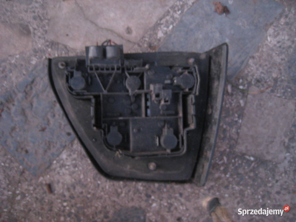 lampa tylna prawa kaseta oprawka Volkswagen Golf prawe