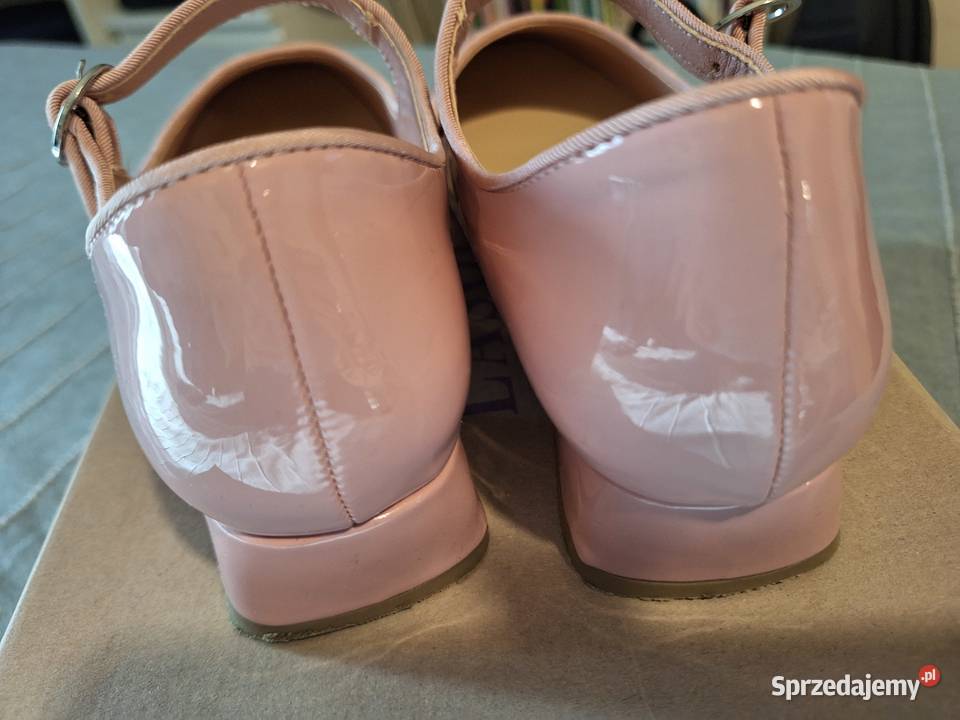 Buty lakierkowe blady róż Kraków